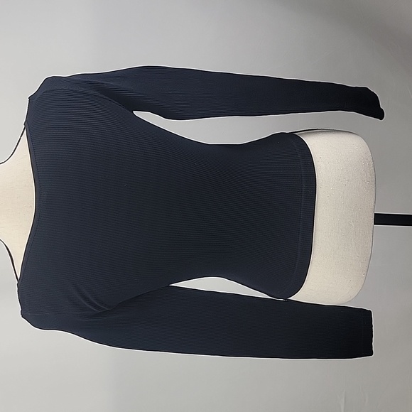 Lovepoem Long Sleeve Top Size M/L - Picture 4 of 5